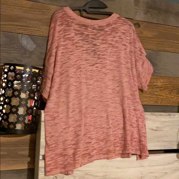 We the Free distressed keyhole top XS - Picture 2 of 4